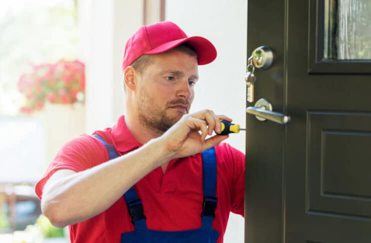 Pourquoi opter pour un serrurier professionnel pour votre entreprise ?